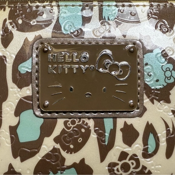 Hello Kitty Wallet - Picture 7 of 7